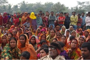 Community in Bangladesh impacted by shrimp farming (Corey Peet photo)